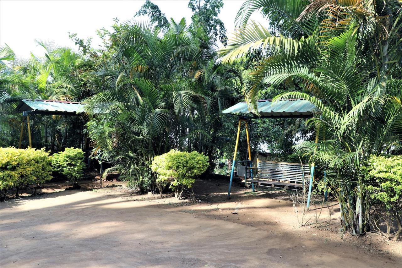 River Palace - A Valley View Hotel Panchgani Esterno foto